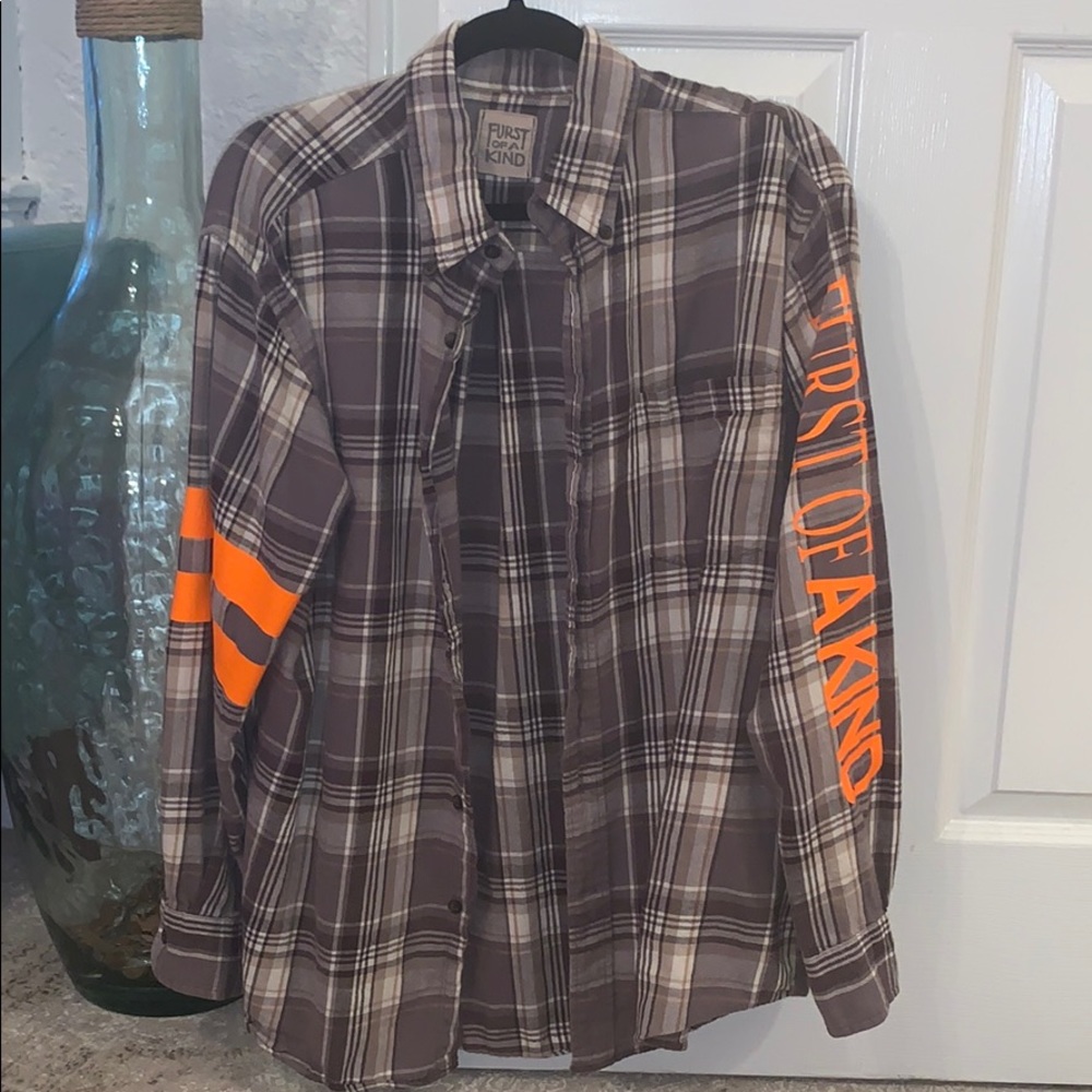 LF flannel top